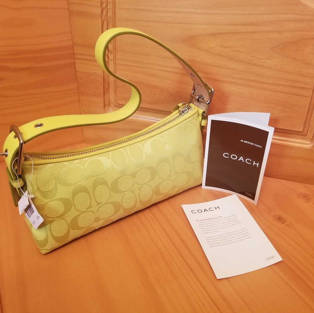 NEW WITH TAGS- AUTHENTIC COACH SIGNATURE PURSE